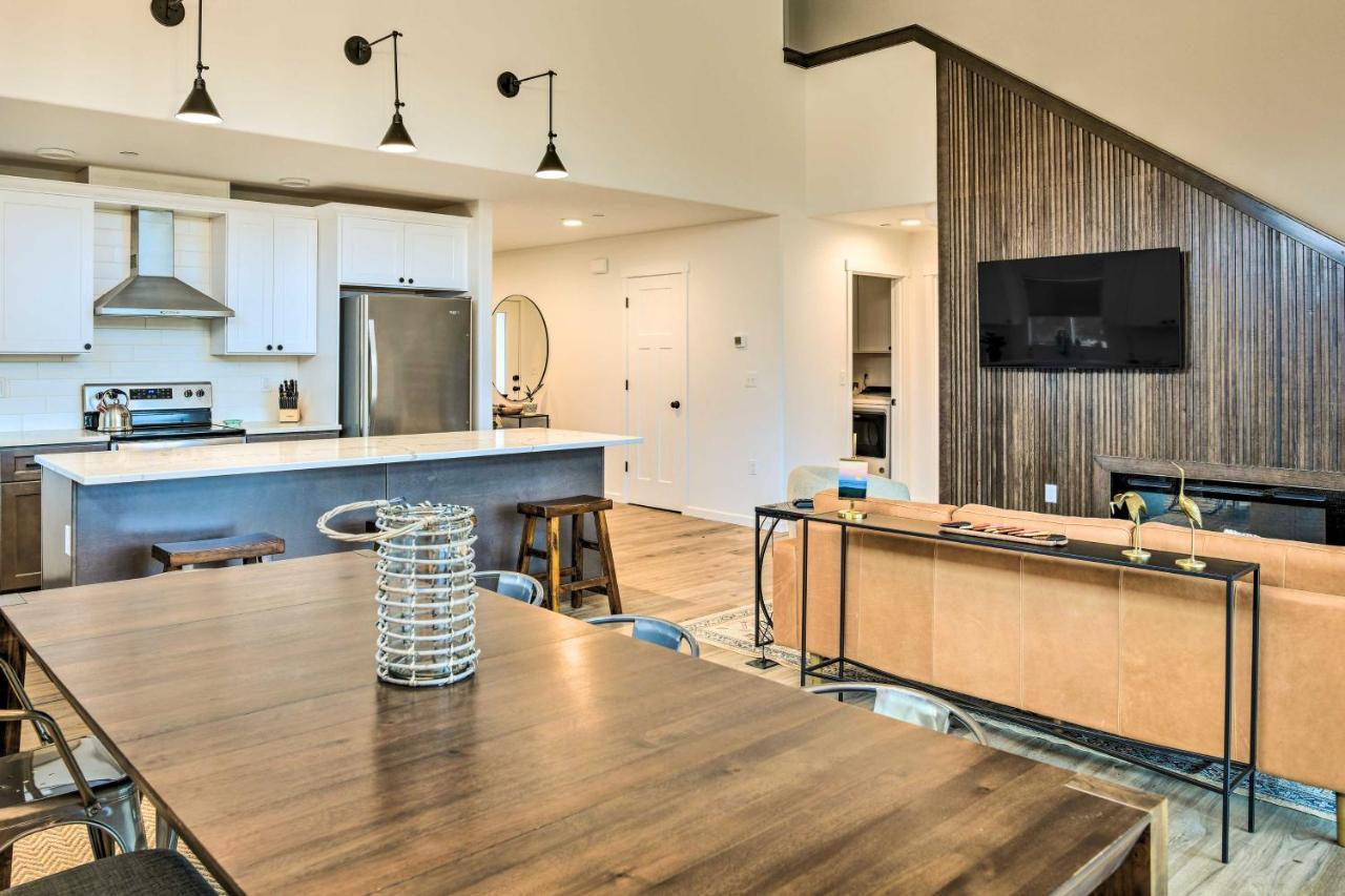 Modern Ocean Shores Getaway With Dock! Exterior foto
